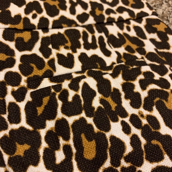 Women’s J. Crew animal print shorts size 00 - Picture 4 of 6